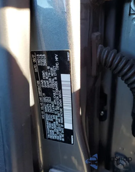 2017 Volvo Xc60 T5 Inscription z USA, uszkodzony, nr VIN YV440MDU8H2199303